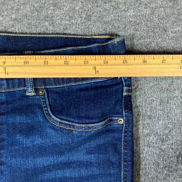 Classic Blue Women's Jeans - Picture 3 of 10